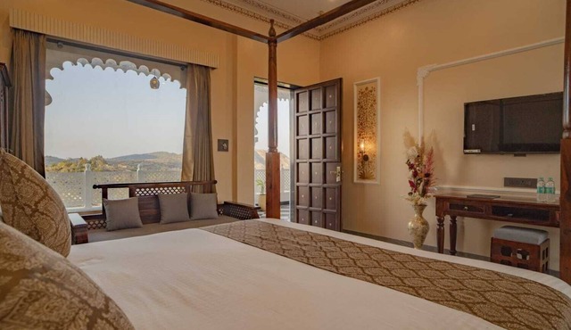 Maruwas luxury retreat