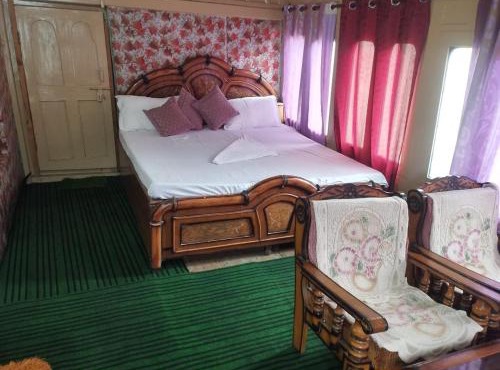 Midway Home stay