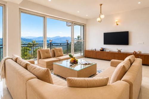 Mist & Manor Maple Pet-friendly 6-BHK Apartment with Shared Game Zone, Outdoor Seating Areas & 360 Panoramic Views