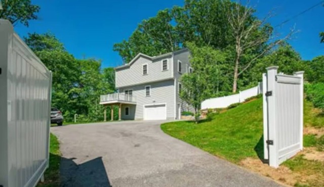 Modern & Charming 3-bedroom house in Worcester. in Worcester