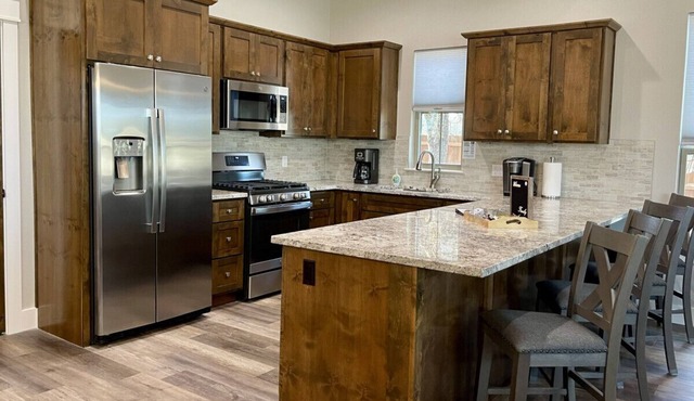 Modern Rustic Haven at Twin Canyons Longhorn Ranch in Granbury