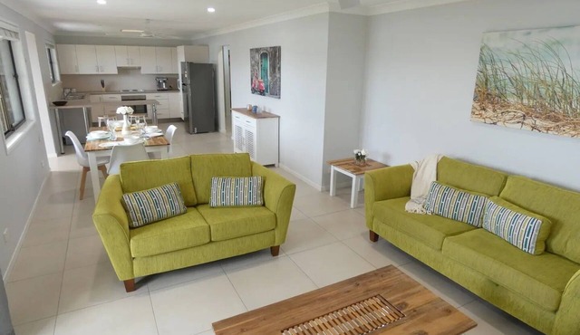 Mooloolaba Beach House- Pet friendly in Mooloolaba