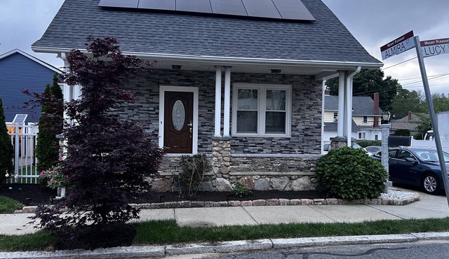Mount Pleasant Hideaway in Providence