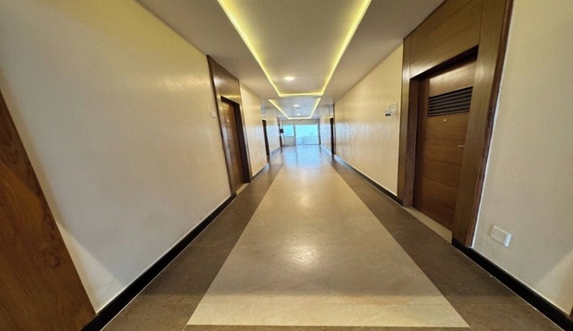Nandha Grande Elite