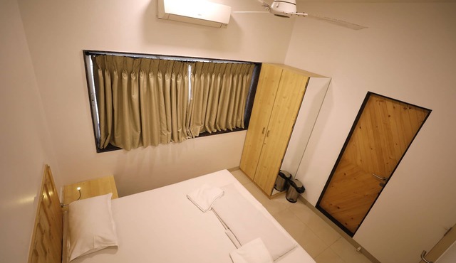 Nap Manor Hostels