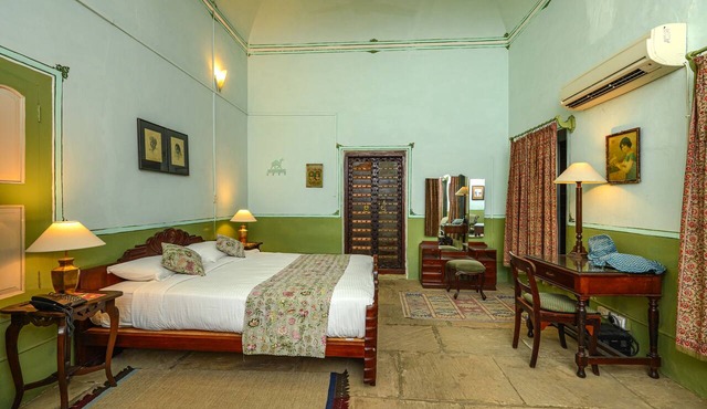 Neemrana's - Piramal Haveli