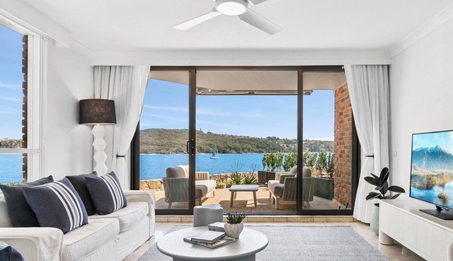 NEW! Three bedroom townhouse - Introducing Ferry Watch Manly!