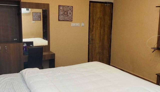 OMR GRAND INN