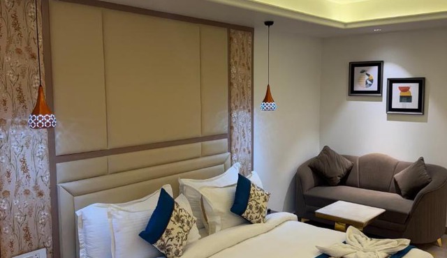 One Farrer Hotels And Resorts