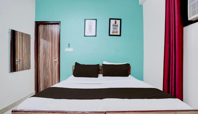 OYO Townhouse Anmol Residency