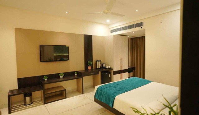 Palak Palace Hotels and Resort