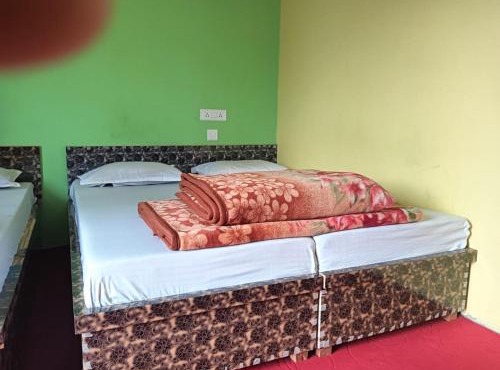 Parth homestay dumak