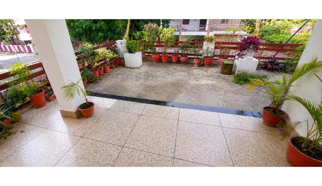 Premium Family Homestay - Near Bhedaghat - AC - Free Wi-Fi - Parking At Jaiswal Homestay