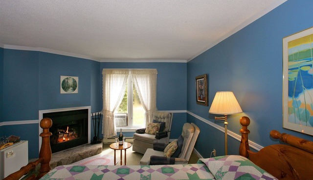 Pretty River Valley Country Inn in Grey Highlands