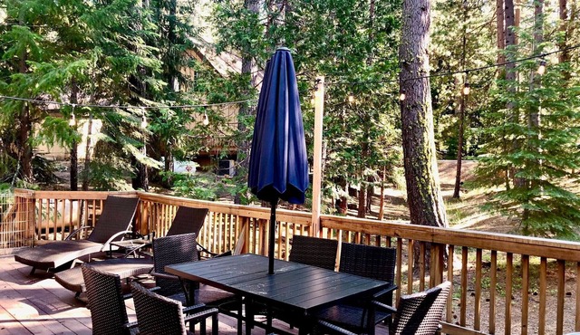 Private Graeagle home in a Grove of Pines in Graeagle