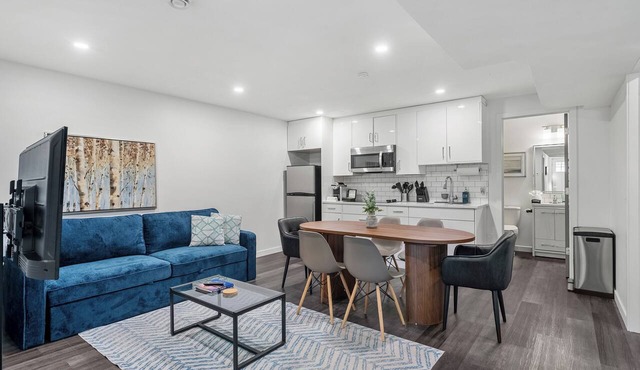 Private Lower Suite in Chestermere w Workspace in Chestermere
