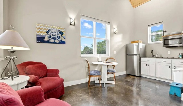 Private Romantic Cottage for an Unforgettable Couples Retreat to Texas Hill Country near Dripping Springs, Texas in Dripping Springs