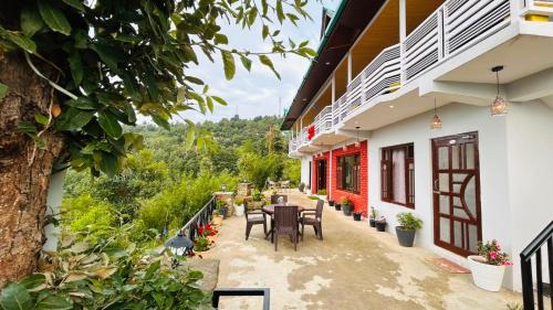 Radhika Retreat