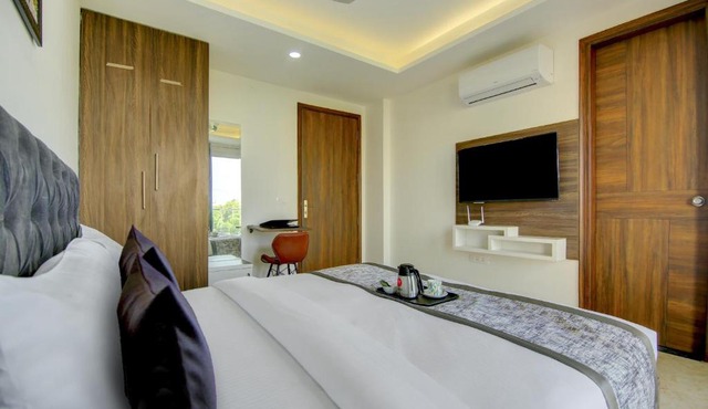 Reebah Inn & Suites