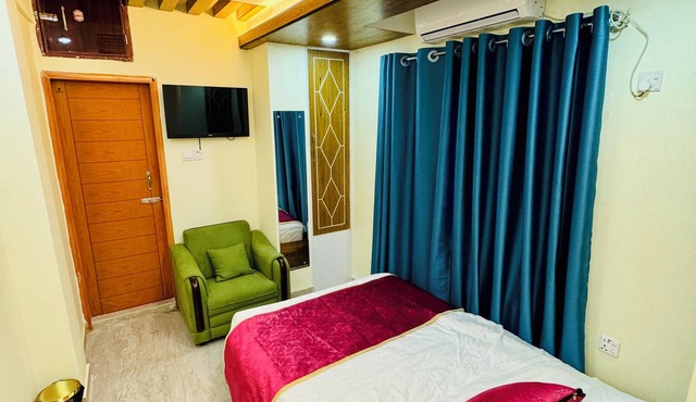 Revel in the beauty of lake life