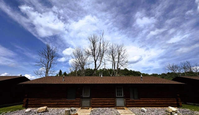 Riverfront Cabin #3. in Crystal Falls