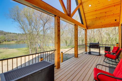 Riverfront Mountain View Cabin w/Deck & Grill! in Mountain View