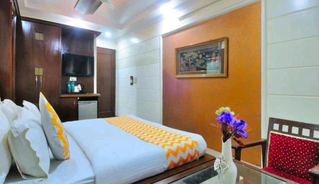 Roomshala 046 Geeson