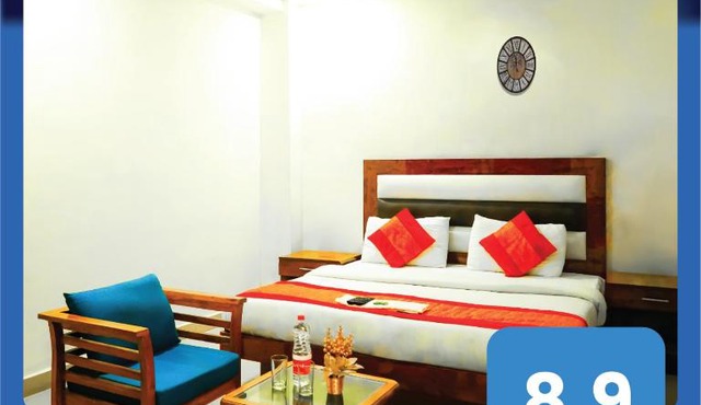Roomshala 052 Hotel Global Radiance - Near IGI Airport