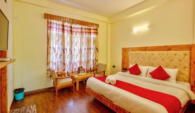 ROYAL HILL MANALI