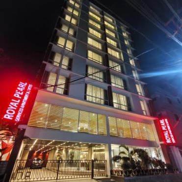Royal Pearl Suites