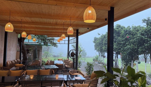 Saraiville - Boutique Riverside Stay