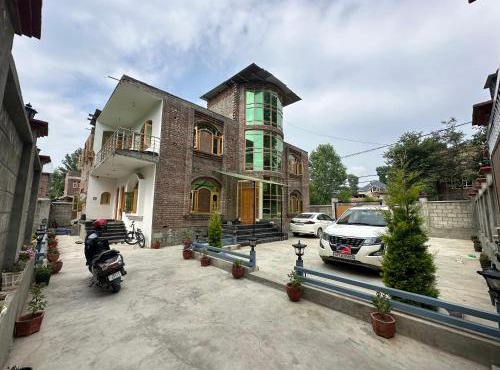 Serene stay guest house