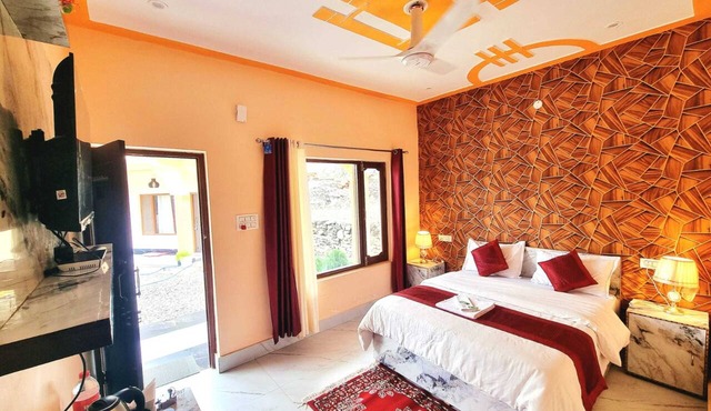Shri Krishna Farm & Resort