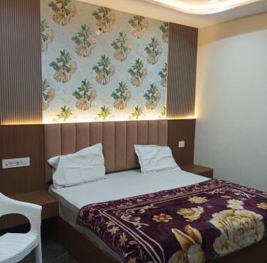 Shri Radha Rani guest house