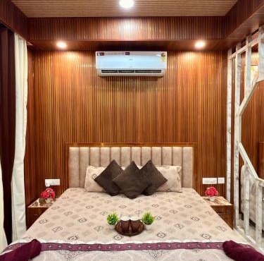 Signature Luxury Suite Motia Royal Zirakpur