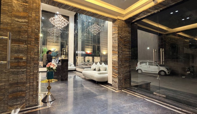 Skyearth Hotel