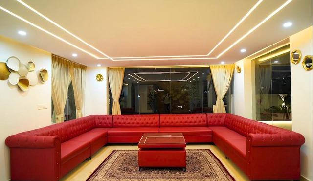 SkyView Luxury Penthouse