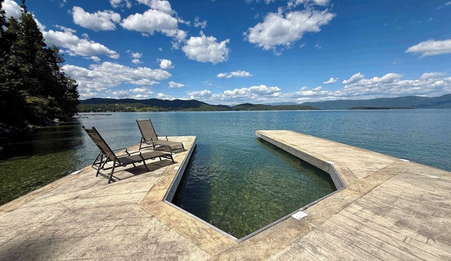 Soaring Eagle, Flathead Lake Waterfront Retreat in Rollins