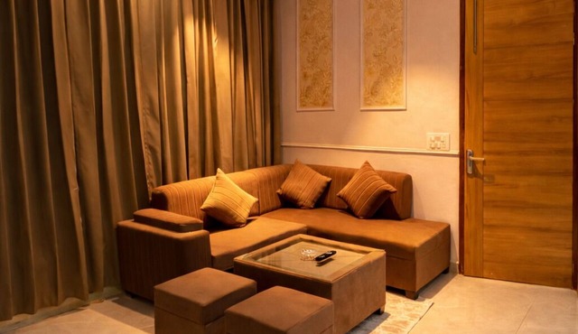 Spacious 2 Bedroom Apartment in a Peaceful Noida Neighborhood