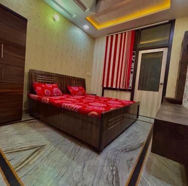 Spacious 4BHK house in the heart of the city
