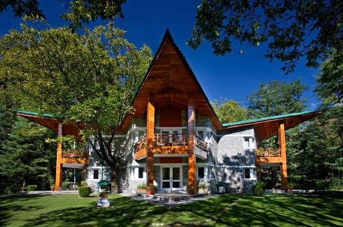Span Resort & Spa, Manali - A Luxury Riverside Resort