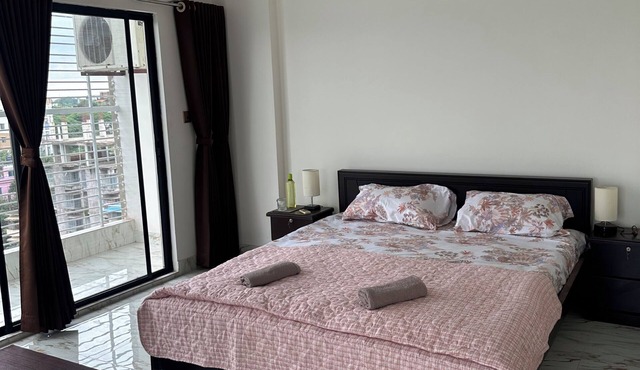 Specious Wonderful 3-AC & 1 NON AC bedroom apartment in West Khulshi,Chittagong
