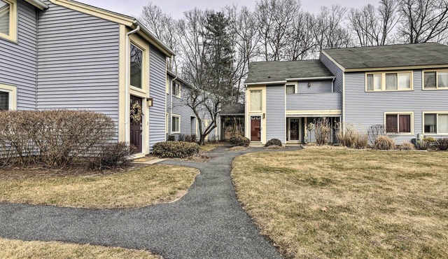 Springfield Condo, Close to Museums! in Springfield