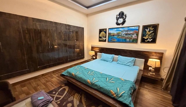 Stay near Sangam River in Premium AC Room