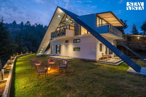 StayVista at The Edge of Sky with Bonfire