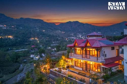 StayVista at The Himalayan Escapes with BBQ and Bonfire