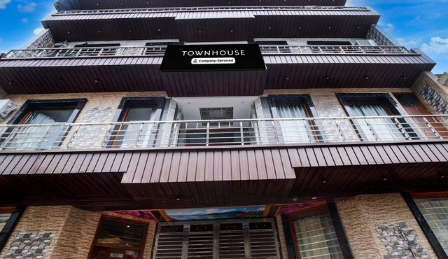 Super Townhouse Chandigarh