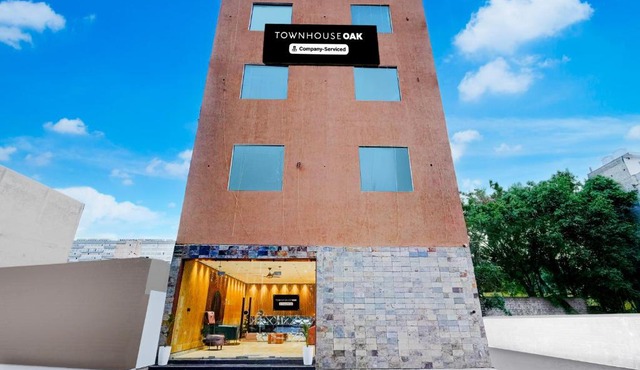 Super Townhouse OAK Chandigarh Ambala Expressway Gazipur Formerly Troy Resorts and Wellness