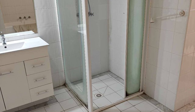 Sydney City Extra Large furnished Apartment in Haymarket