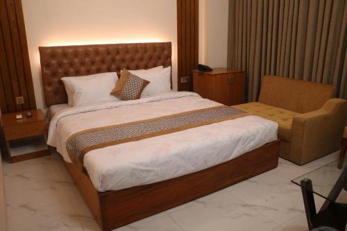 The Blue Moon Hotel